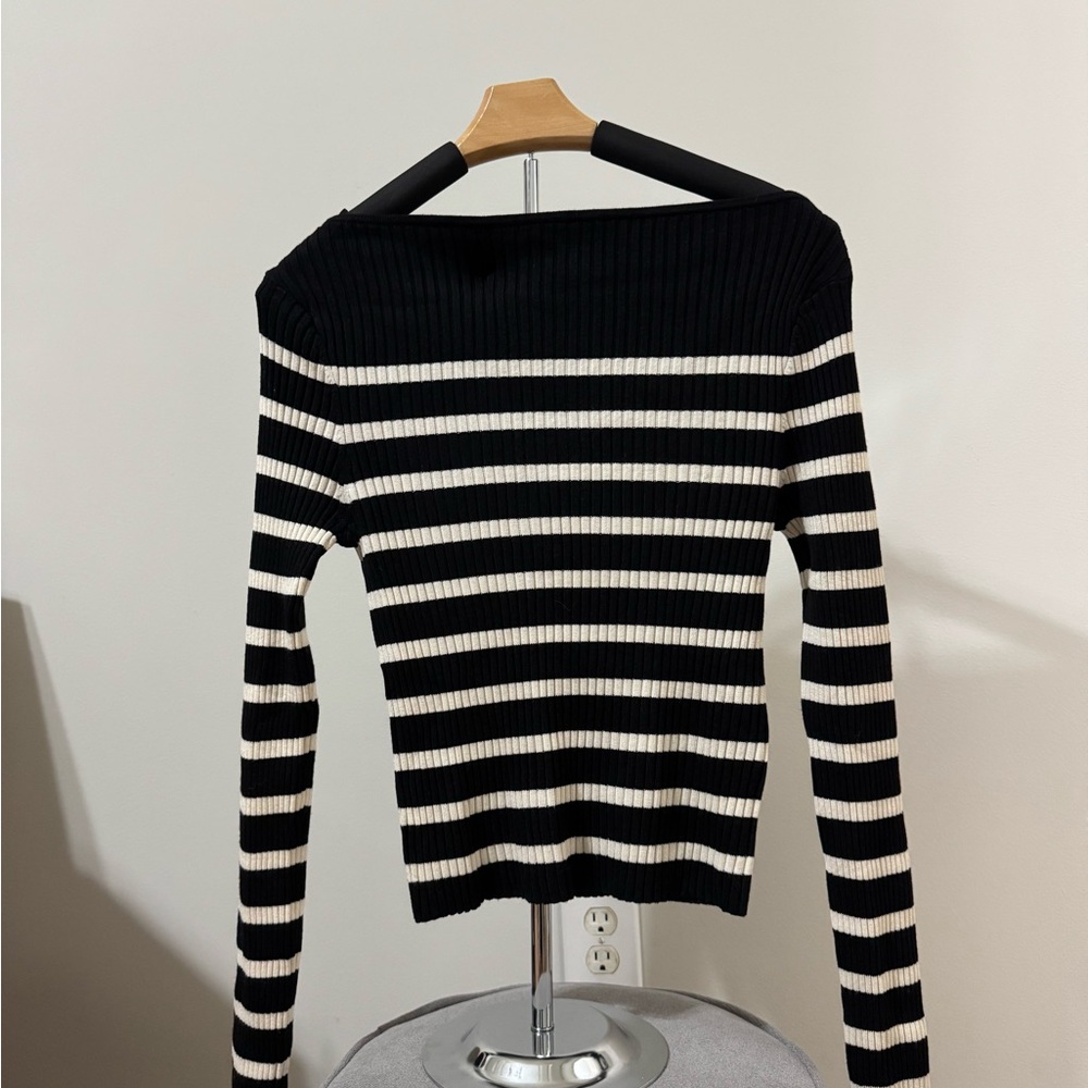H&M Off-the-Shoulder Black and White Striped Sweater